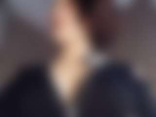 AlveraChausse's Live Sex Cam Show