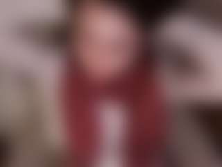AlveraChausse's Live Sex Cam Show