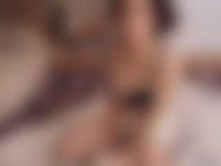 AlveraChausse's Live Sex Cam Show