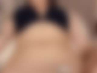 AlveraChausse's Live Sex Cam Show