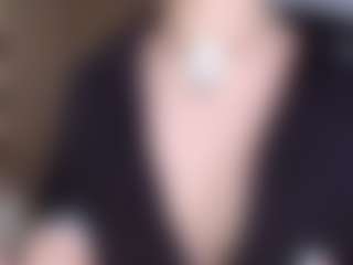 AlveraChausse's Live Sex Cam Show