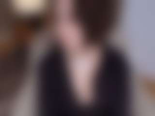 AlveraChausse's Live Sex Cam Show