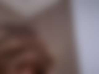 AlveraChausse's Live Sex Cam Show