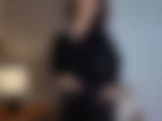 Live cam show with AlveraChausse - New Teen (18+) on Camsoda