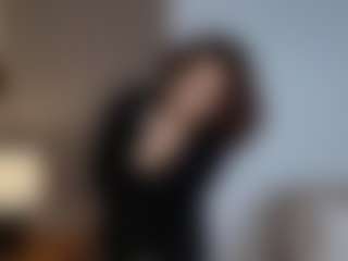 AlveraChausse's Live Sex Cam Show