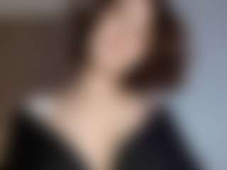 AlveraChausse's Live Sex Cam Show
