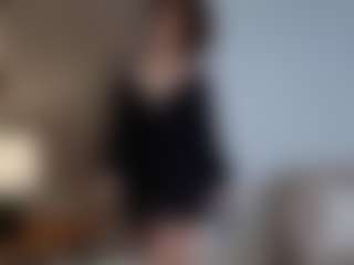 AlveraChausse's Live Sex Cam Show