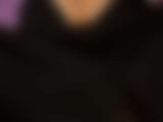 AlveraChausse's Live Sex Cam Show