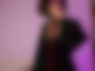 AlveraChausse's Live Sex Cam Show