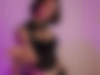 AlveraChausse's Live Sex Cam Show