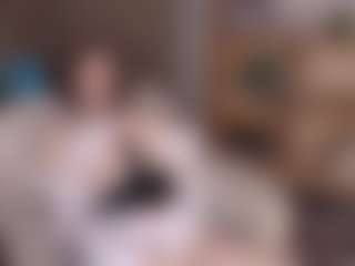 AlveraChausse's Live Sex Cam Show
