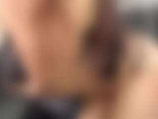 AmberStorm19's Live Sex Cam Show