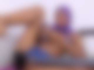 Live cam show with Amira-Alzahra - Ebony Blowjob on slutload