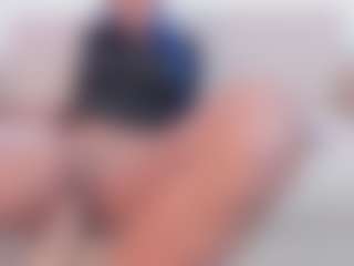 Live cam show with Amira-Alzahra - Thin on Camsoda