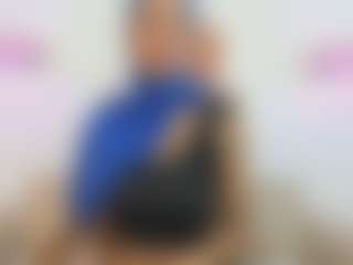 Live cam show with Amira-Alzahra - Granny on googirlz