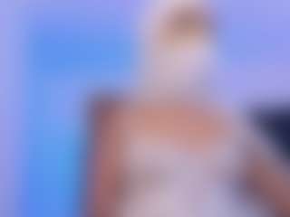 Live cam show with Anita-Noor - Nipple Piercings on Camsoda