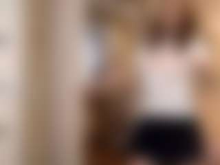 Live cam show with BrandyBenecke - New Brown Eyes on TeamSkeetLive