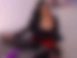 Live cam show with Brenda-Levine - Facial on slutload