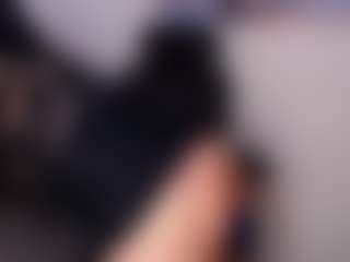 Live cam show with Brenda-Levine - Facial on Camsoda