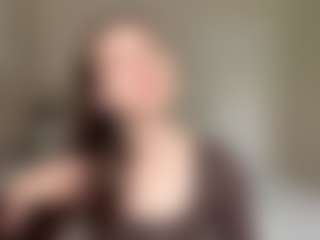 Live cam show with CaseyPomainville - Facial Piercings on crypto-cams