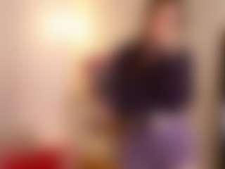 Live cam show with CaylaAdamczak - Normal on Camsoda