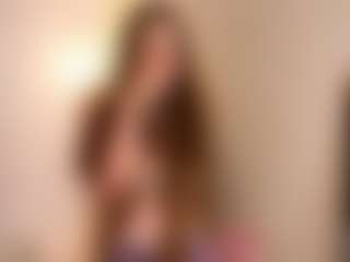 Live cam show with CaylaAdamczak - Erotic Dance on CamClone