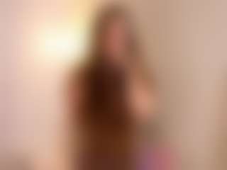 Live cam show with CaylaAdamczak - Normal on Camsoda