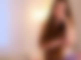 Live cam show with CaylaAdamczak - Public Mature on Dolls Live