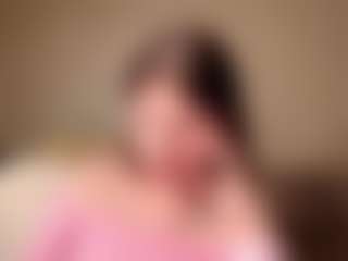 Live cam show with Milana - Brown Eyes on SinfulBabes