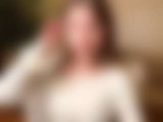 Live cam show with Milana - Facial Piercings on sexylive.show