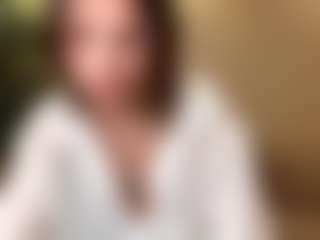 Live cam show with Milana - Body Massage on makecum.org