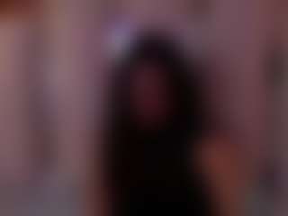 Live cam show with dakotafoxcs - Tease on Dolls Live