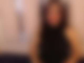 Live cam show with dakotafoxcs - Tease on Dolls Live