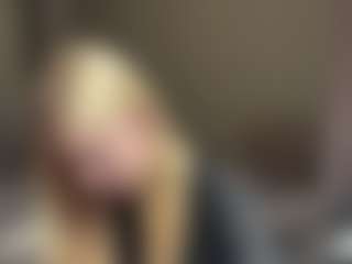 Live cam show with DawneWeisenstein - Athletic Tease on Lustler