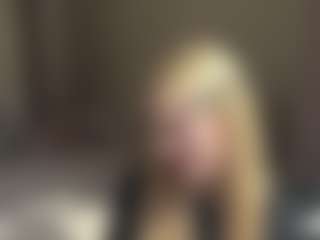 Live cam show with DawneWeisenstein - Public on luckytryst.com