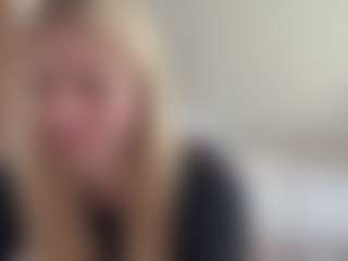 Live cam show with DawneWeisenstein - Genital Piercings on UwU Esports