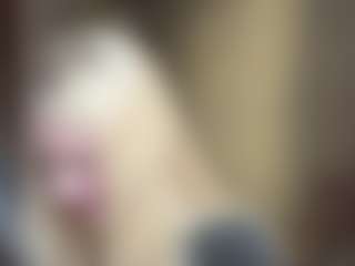 Live cam show with DawneWeisenstein - Athletic Blowjob on hrnylive.com