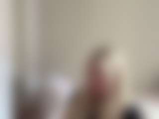 Live cam show with DawneWeisenstein - Camel Toe on Camsoda
