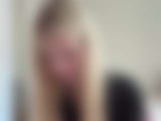 Live cam show with DawneWeisenstein - Drinking on Camsoda