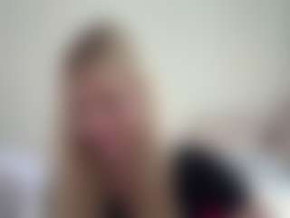 Live cam show with DawneWeisenstein - New Tattoos on googirlz