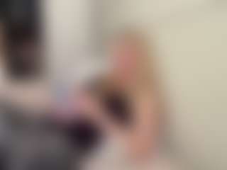 Live cam show with DawneWeisenstein - Body Massage on madthumbs