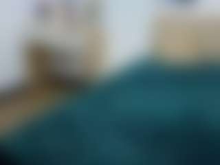 Live cam show with Doris-Kenller - Ass Bouncing on CamwithHer