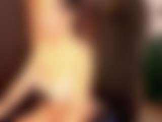 Live cam show with Doris-Kenller - Body Massage on Camsoda