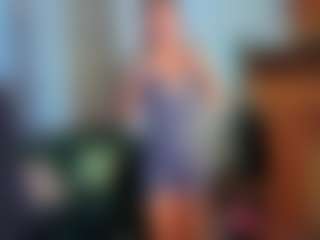 Live cam show with Doris-Kenller - Solo on Camsoda