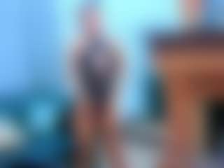 Live cam show with Doris-Kenller - Upskirt on madthumbs