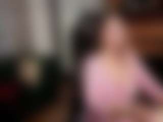 Live cam show with Doris-Kenller - Upskirt on Hubzter Live
