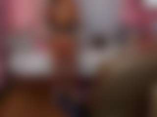 Live cam show with Doris-Kenller - Upskirt on liverealitysex.com