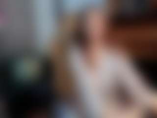 Live cam show with Doris-Kenller - Body Massage on Gym Cam Girls