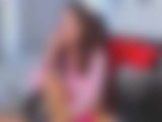 Live cam show with Doris-Kenller - Flashing on Latina Girls