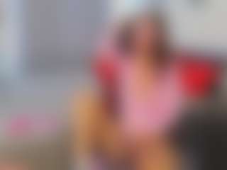 Live cam show with Doris-Kenller - Body Massage on live18s.com
